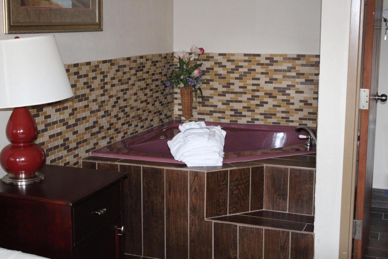 Economy Inn - Стейтсвилл Экстерьер фото